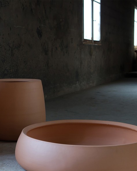 ULURU VASQUE OR BASIN